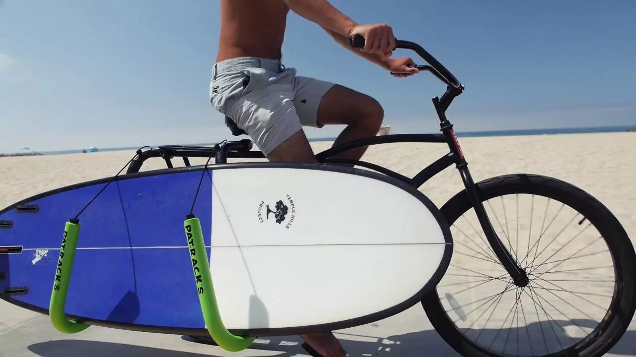 Крепление для сапборда. Surf shortboard rack. карвер борд. крепление на велосипед серфа. держатель для сёрфа на велосипед.