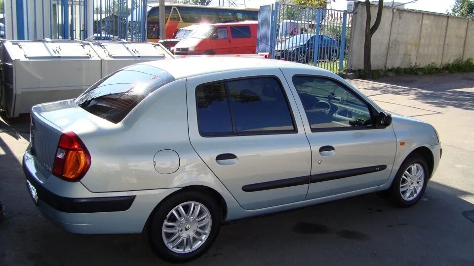 Рено симбол купить бу. Рено Симбол 2005. Renault symbol 2004. Рено Симбол 1.4 2005 года. Renault symbol 1.4 2006г.