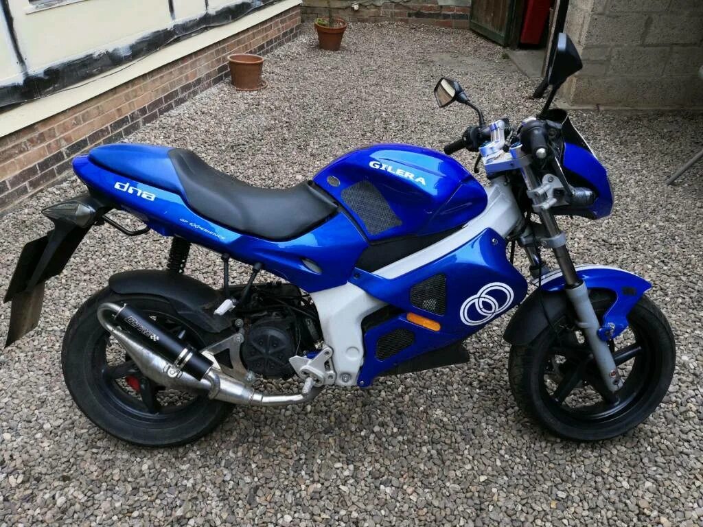 Гилера дна 180. Гилера дна 180. Гилера дна 50. Скутер gilera dna 50. Скутер gilera dna 180.