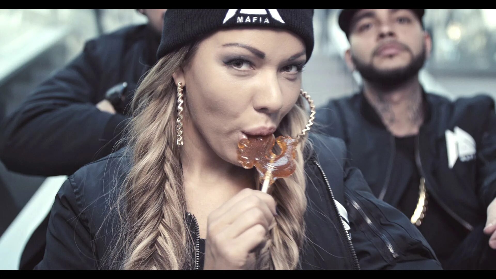 сестра нилетто. любимка обложка. даниил хаски нилетто. певец нилетто. нелетто 2022.