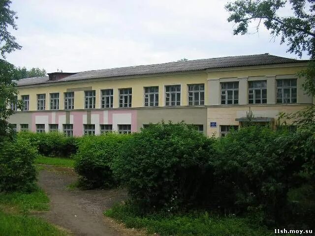 Школа 11 университет. Одиннадцатая школа видное. Двор гарвардского универа. О учебе в вузах спб. 11 школа лабинск.