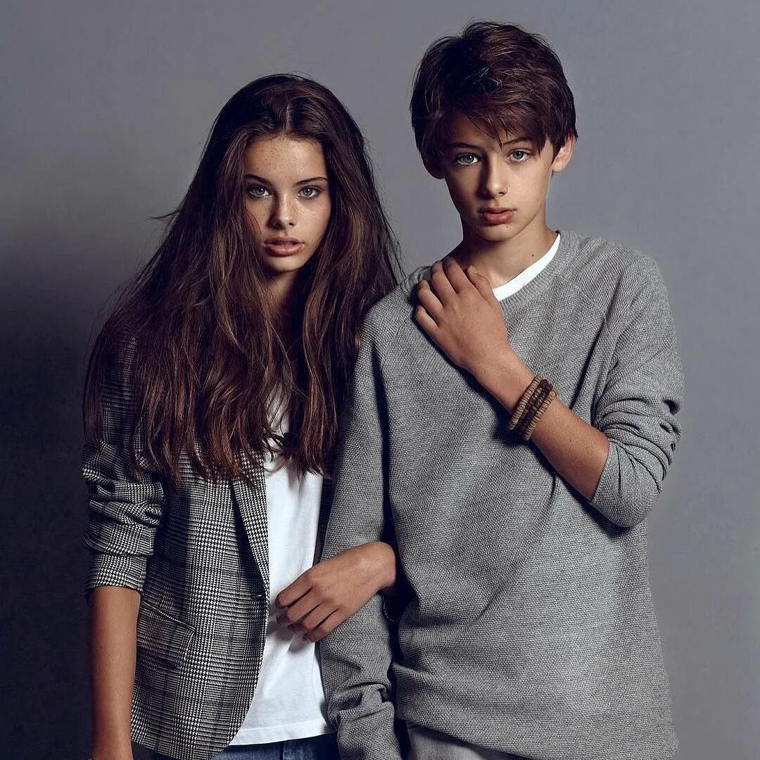 джонни орландо с девушкой. виллиам франклин миллер и его девушка. брат и сестра подростки 18. брат и сестра подростки 18. двойняшки парень и девушка.