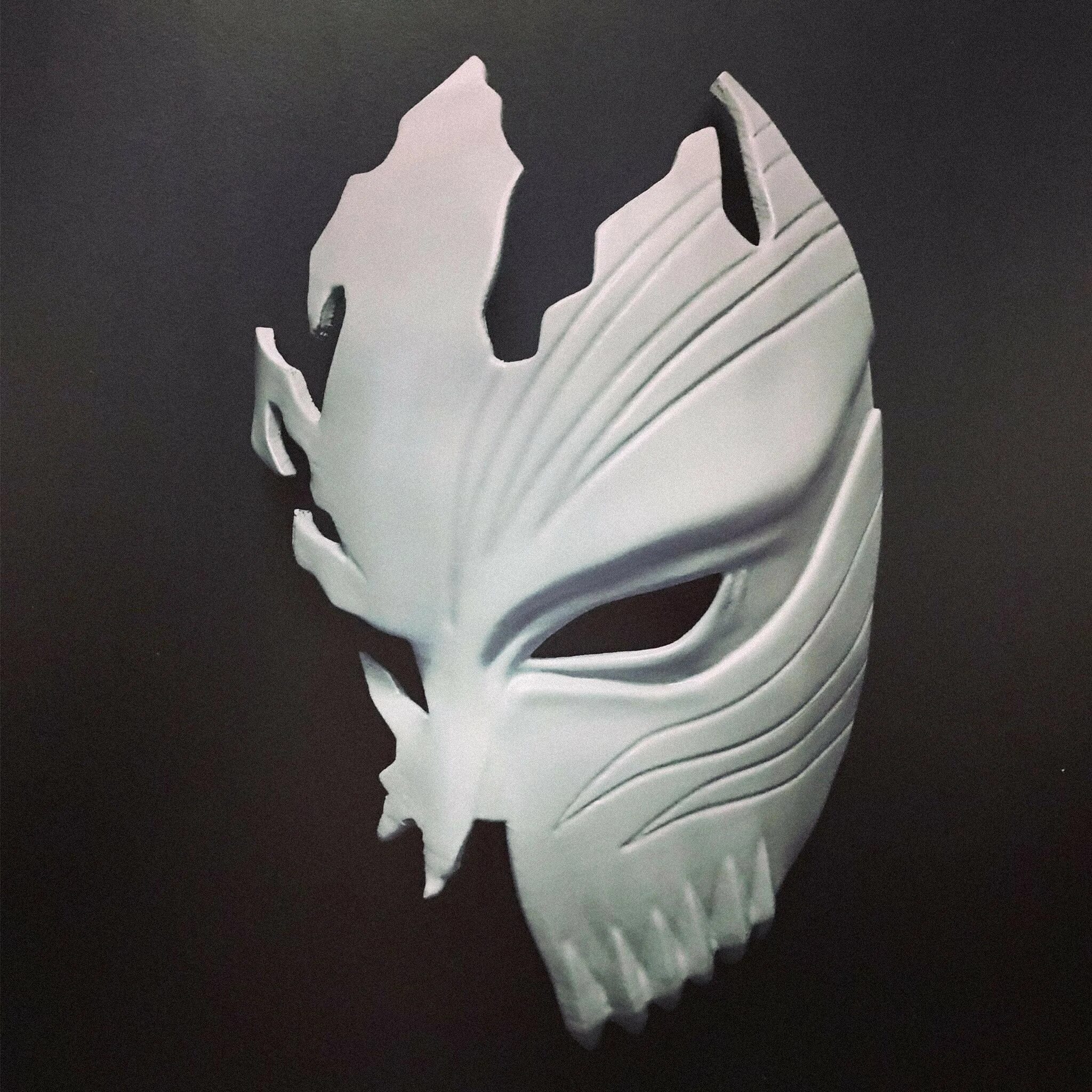 Ледяная маска читать. Ichigo half Hollow Mask. Маска Ичиго 3д модель. Маска Ичиго 3d модель. Маска Блич 3д.