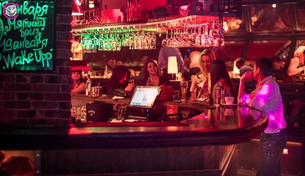 харлей дэвидсон красноярск бар. харлей кафе красноярск. харлей красноярск. Harley davidson ленинский проспект. харлей красноярск.