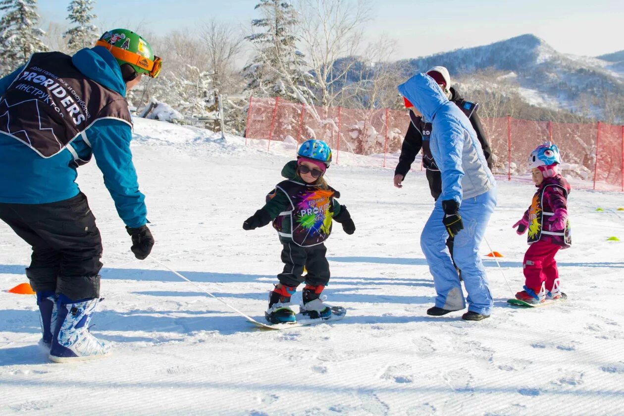 Всемирный день снега. Международный праздник 17 января. Всемирный день снега. Открытки с судным днем. Народный календарь зосима пчельник.