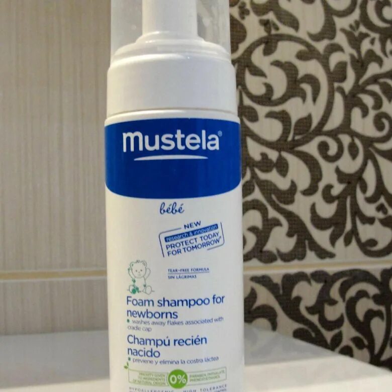 Мустела шампунь от молочных корочек. Шампунь от корочек для детей. Мустела против себорейных корочек. Пенка мустела для новорожденных от корочек на голове. Шампунь от корочек для детей.