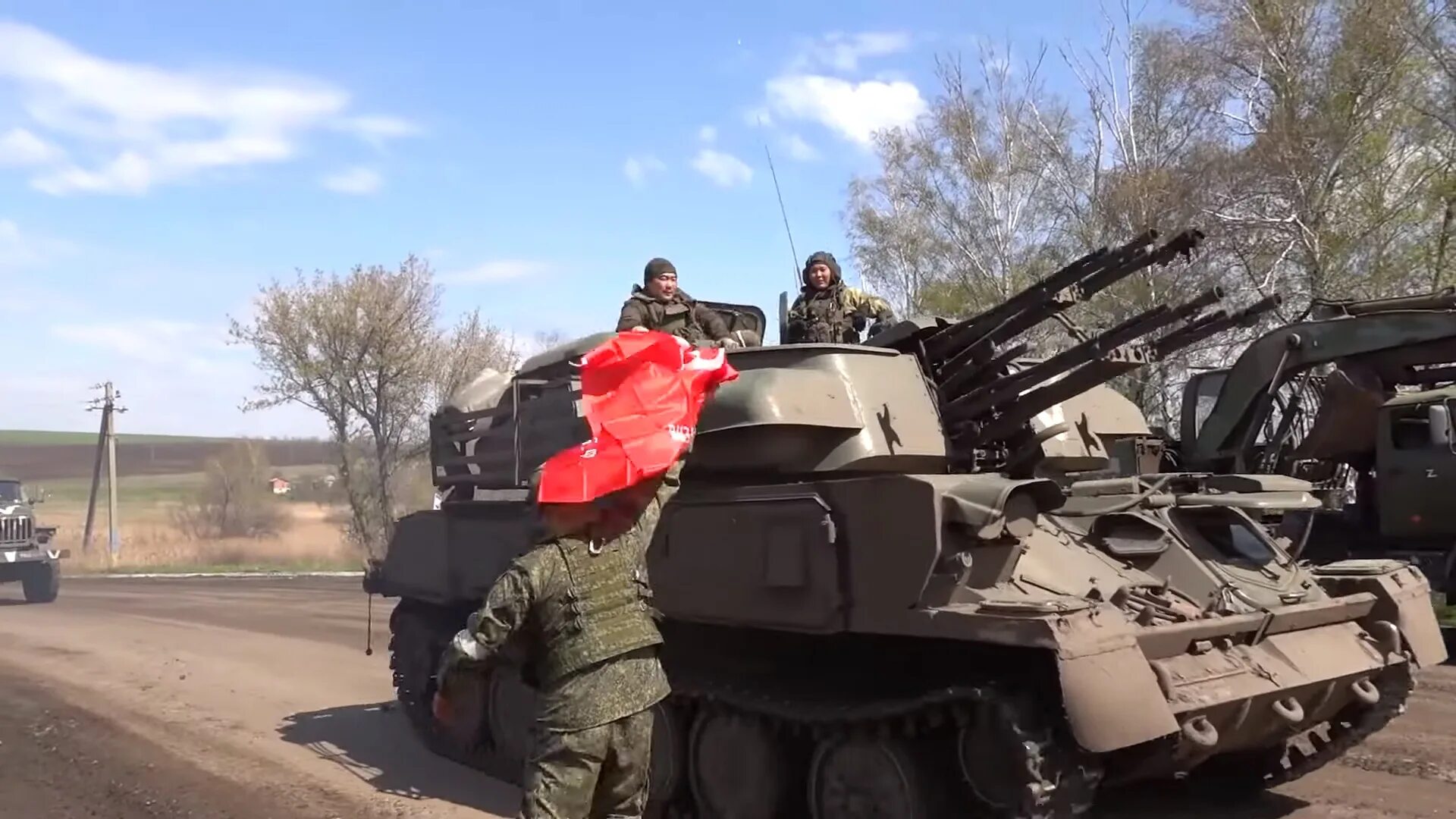 Экипаж ЗСУ-23-4 «Шилка». Русские войска на Украине. V на военной технике. Военная операция на Украине.