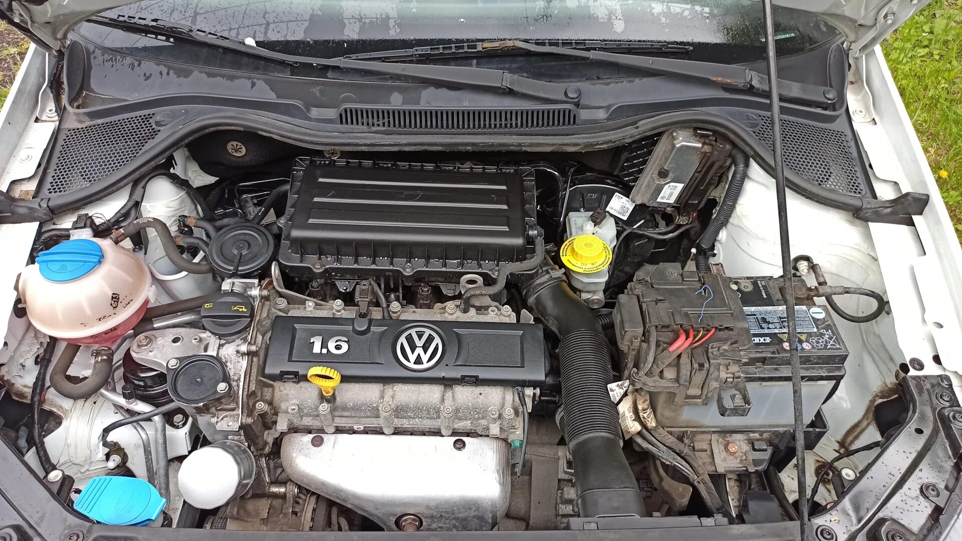 Volkswagen polo 1.6 двигателя. Мотор CFNA 1.6 VW Polo. Поло седан 1.6 CFNA. Двигатель Фольксваген поло седан 1.6. Двигатель поло седан 1.6 CFNA.