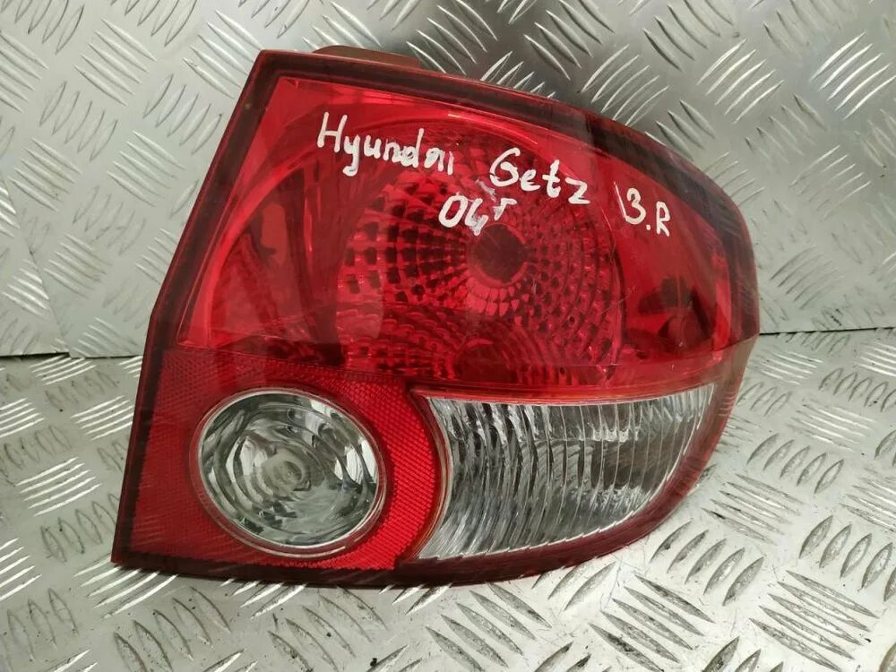 Фонарь задний хендай гетц. Фонарь hyundai getz. задние фонари хендай гетц. гетц фонарь задний правый. хендай гетц задний правый фонарь.