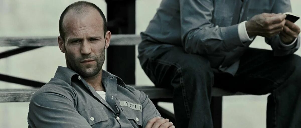 джейсон стэйтем 2008. смертельная гонка 2008 франкенштейн. джейсон стэтхэм смертельная гонка 2008. гонка со стетхемом. смертельная гонка стетхем.