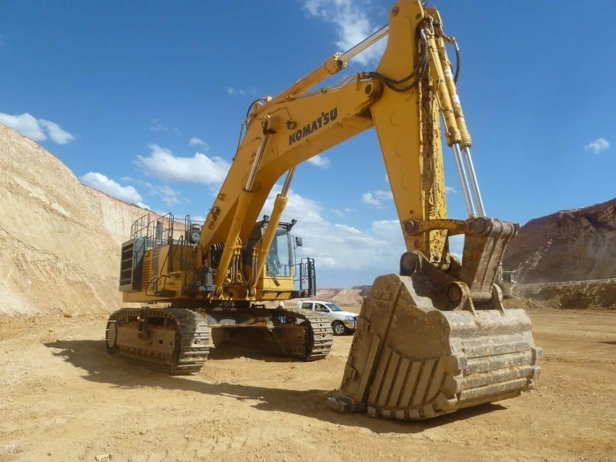 Габариты экскаватора komatsu 400. Экскаватор komatsu pc1250-8. Комацу pc1250. 1250 экскаватор характеристики. Экскаватор komatsu pc1250.