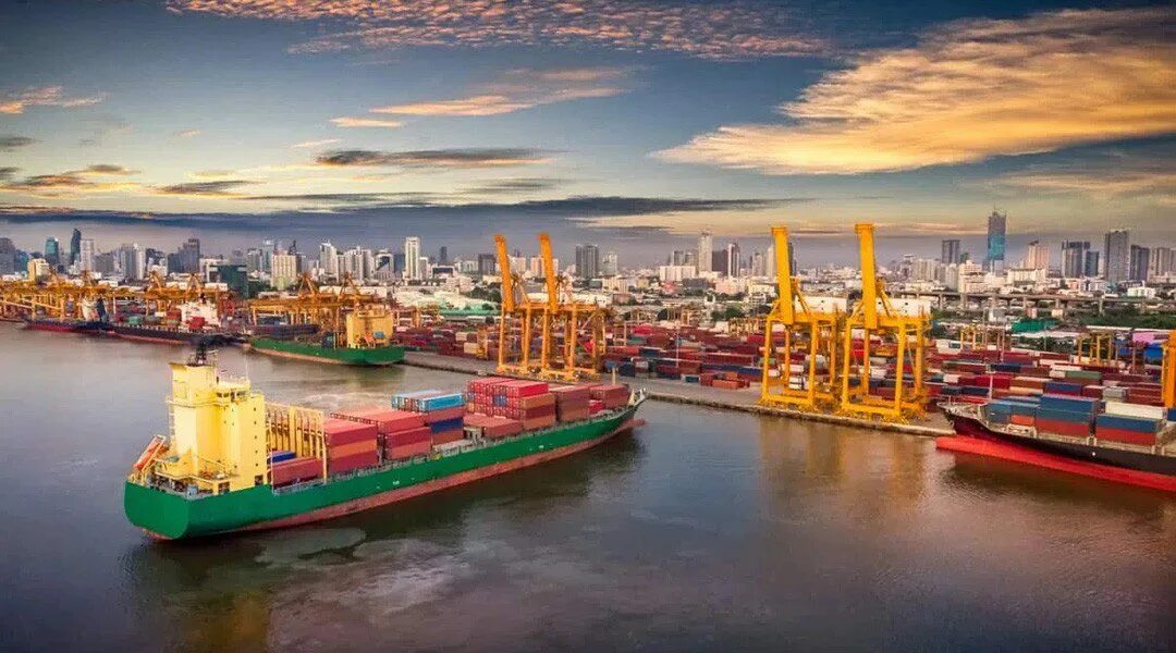 Maritime фото. Контейнеровоз в порту Бангкок фото. Abu Dhabi Ports. Порт бангкок