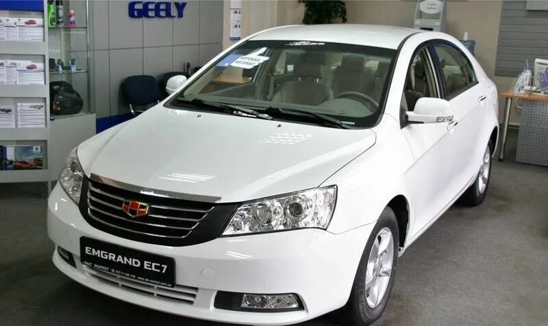 Купить джили в наличии. Geely Emgrand 7 2014. Эмгранд 7 2014 года. Джили Эмгранд 2014 года. Geely за 120000.