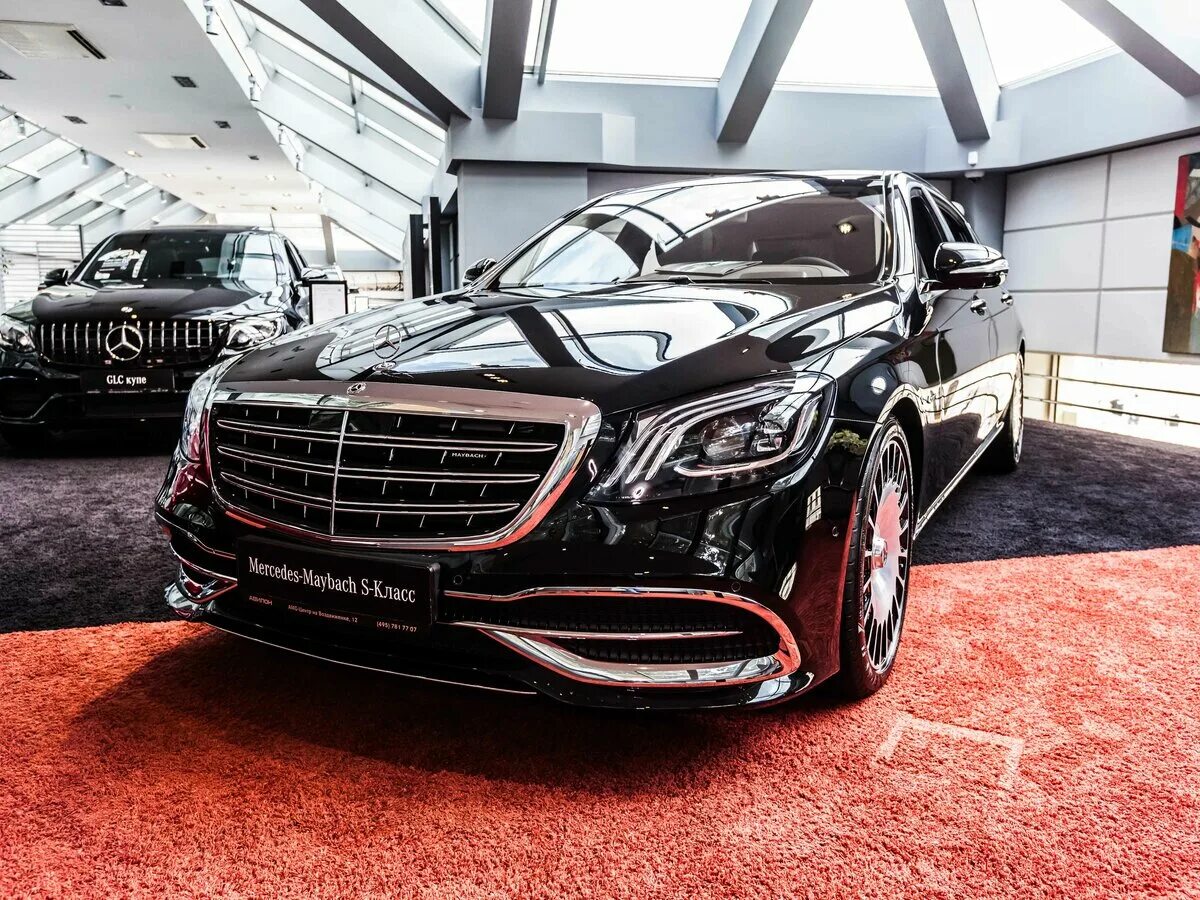 Mercedes майбах. Мерседес Бенц 222 Майбах. Mercedes-Benz x222 s600 Maybach. Mercedes Benz Maybach s600. Mercedes Benz s class Maybach 2019.