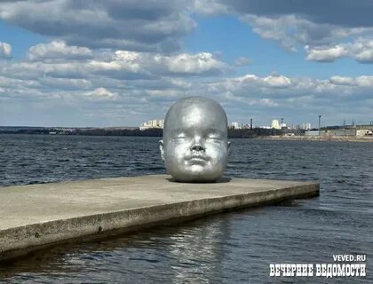 Арт объект голова