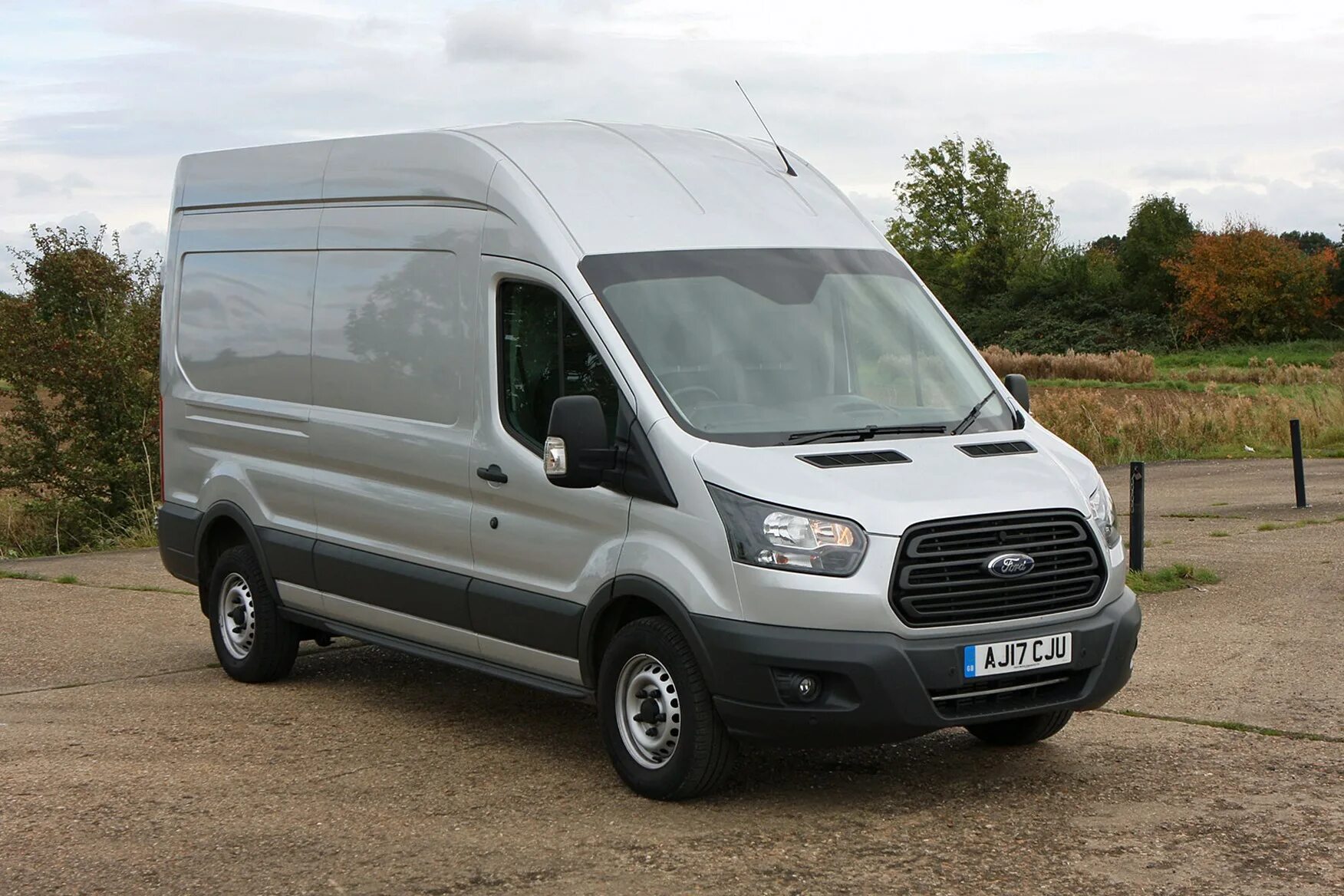 Форд дизель купить новый. Форд Транзит 2014 2.2 дизель. Ford Transit mk8. Ford Transporter Ford Transit. Ford Transit 2014 uk.