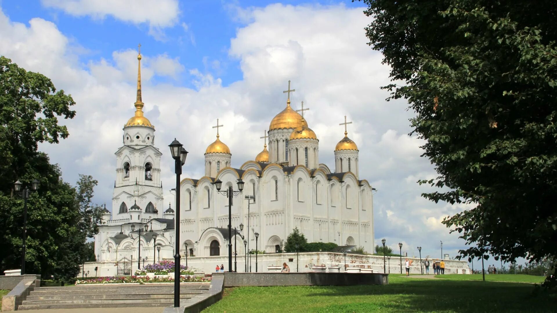 Где в городе владимире можно. Собор успения пресвятой богородицы во владимире. успенский собор, г. владимир. город владимир достопримечательности успенский собор. успенский собор во владимире (1160 г.).