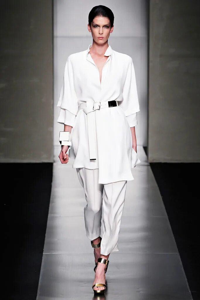 специальные коллекции. специальные коллекции. российский дизайнер алена ахмадуллина. специальная коллекция. специальные коллекции.