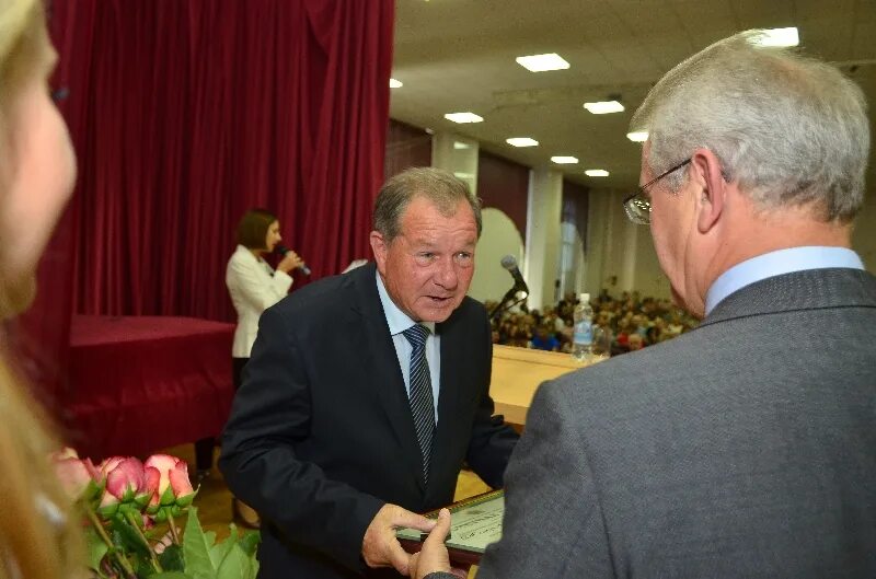Железняков ю д. Железняков ю д