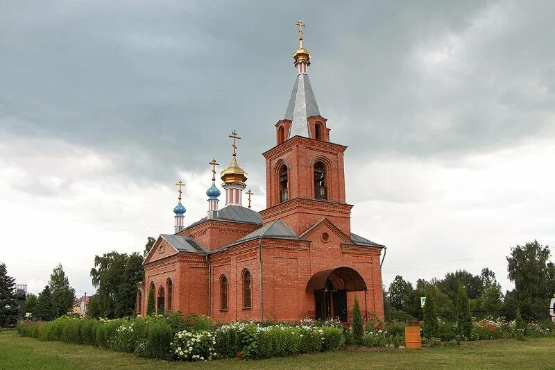 Памятники святым мученикам. Храм рудня смоленской области. Казанский храм рудня. П рудня. Храм георгия победоносца рудня.