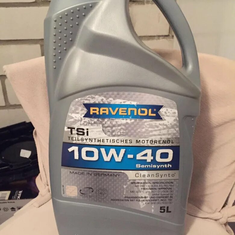 Моторные масла ravenol купить. Ravenol 10w. Моторное масло Равенол 10w 40. Равенол 10w 40 полусинтетика. Масло Равенол 10w 40 артикул.