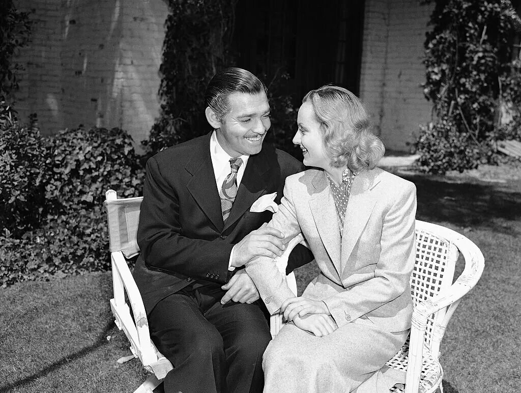 Кэрол ломбард гейбл. Кларк гейбл и кэри ломбард. clark gable carole. жена кларка гейбла ломбард.