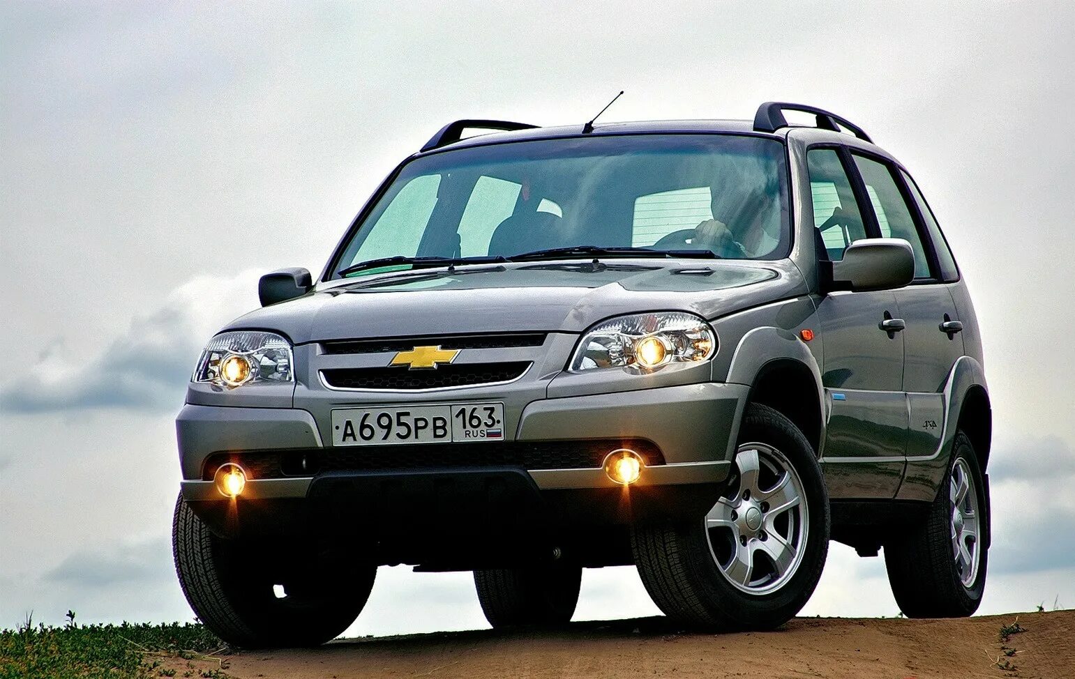 Нива шевроле 213. Нива Шевроле 2022. Chevrolet Nova. Нива Шевроле 4 на 4. Chevrolet Niva 2009.