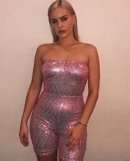 Anne marie sexy 👉 👌 Anne-Marie Losique - YouTube.