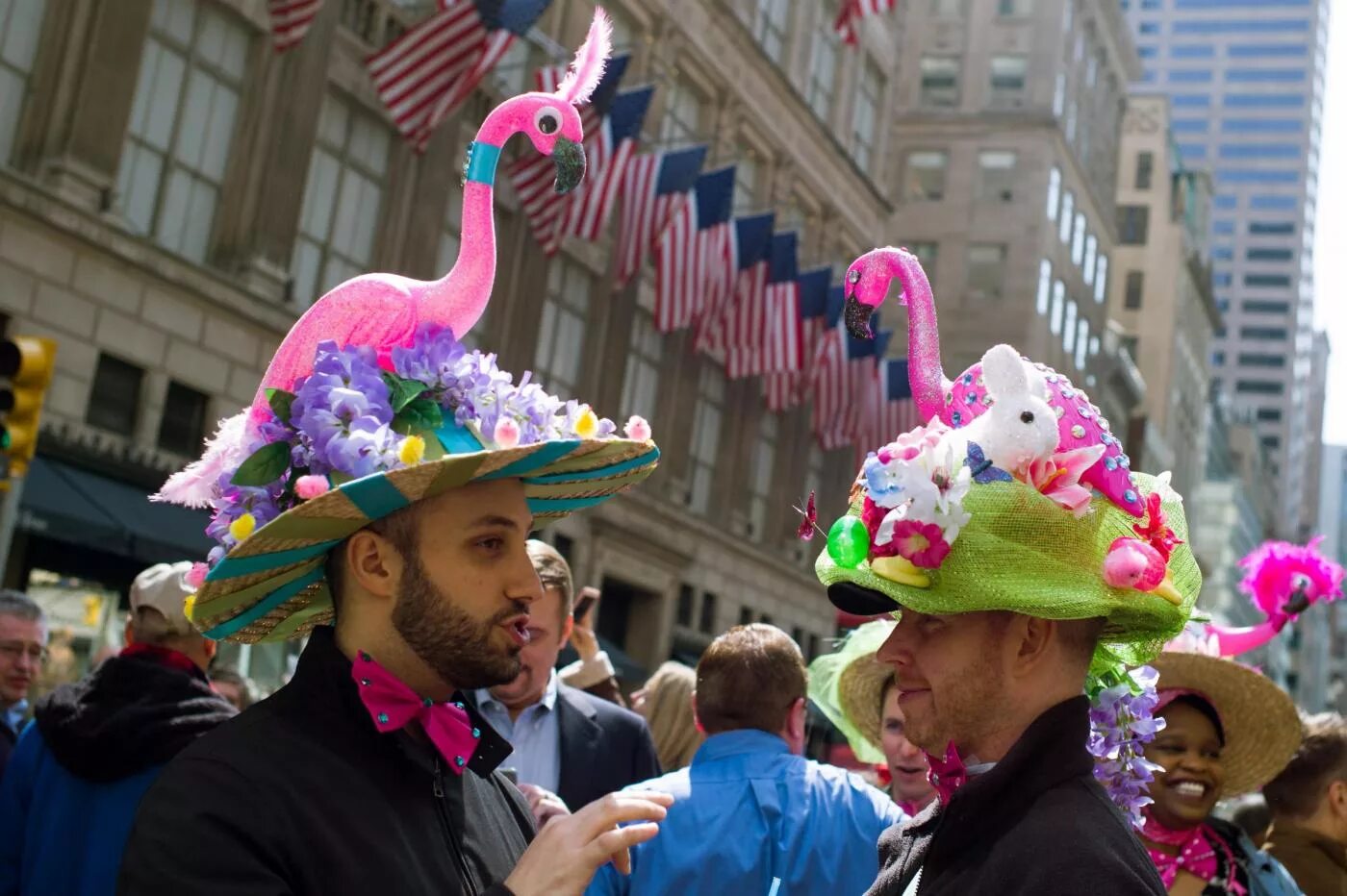 Easter Bonnet Parade. Парад шляпок в Баттерси Великобритания. Парад пасхальных шляп. Пасхальный парад шляпок. Пасха в сша 2024