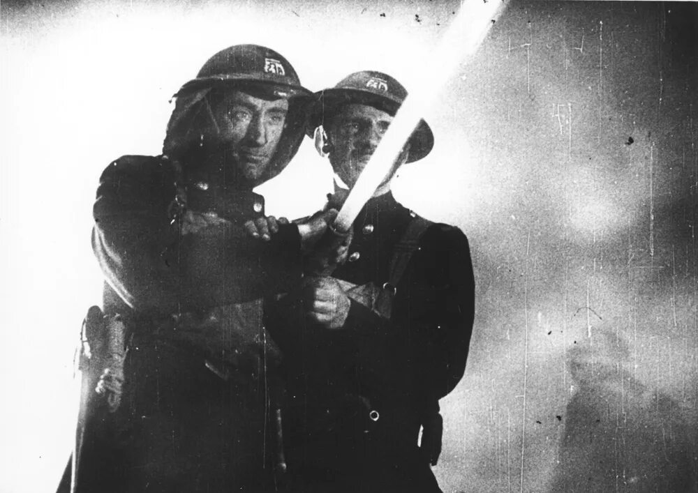 Cal fire prisoner. Fires were started. Хамфри дженнингс. The riot infraction. Лесные пожары в австралии.