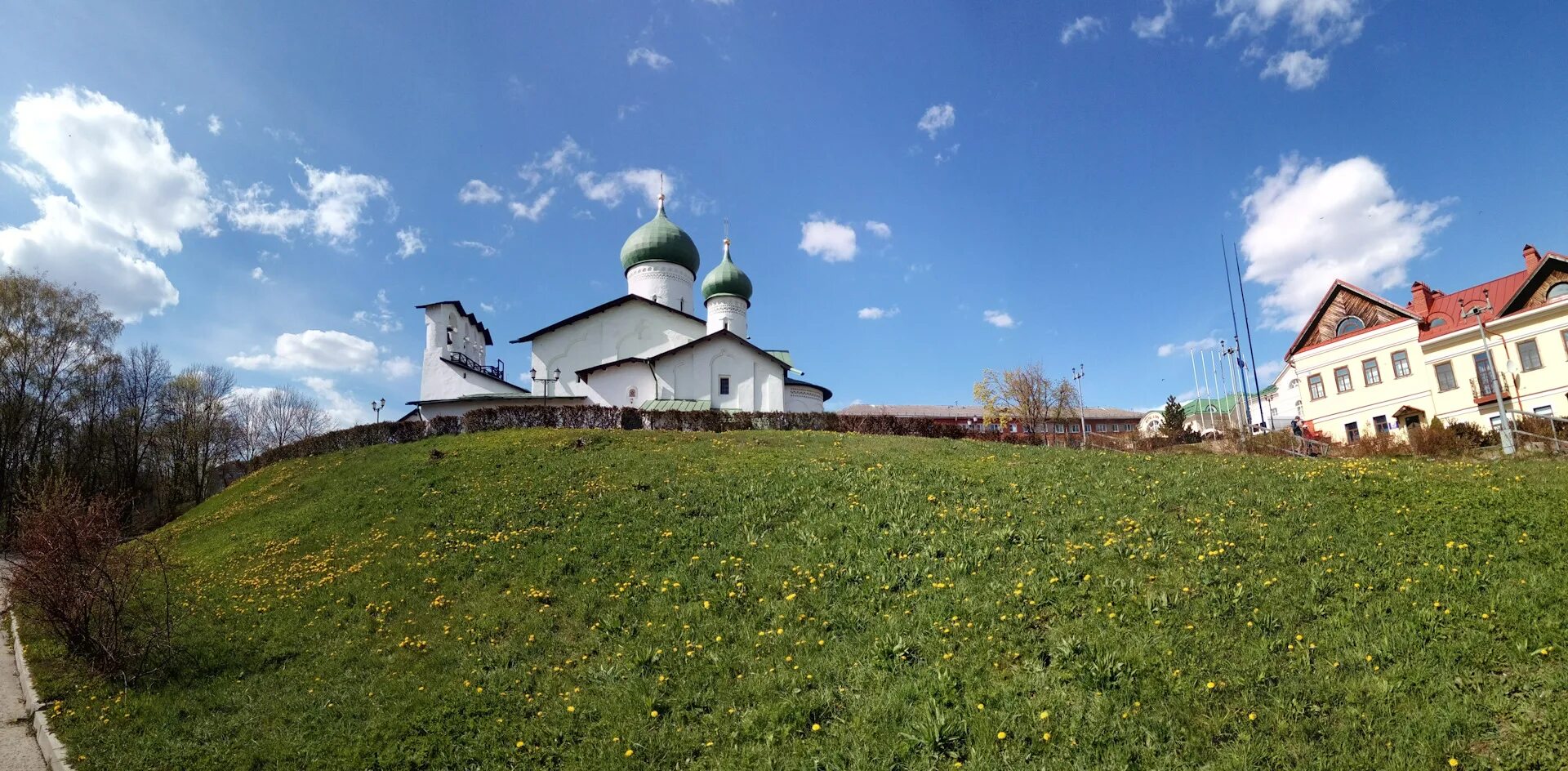 Псков Изборск. Изборск осень. Корсунская часовня Изборск. Изборск лето. Погода изборск псковской области