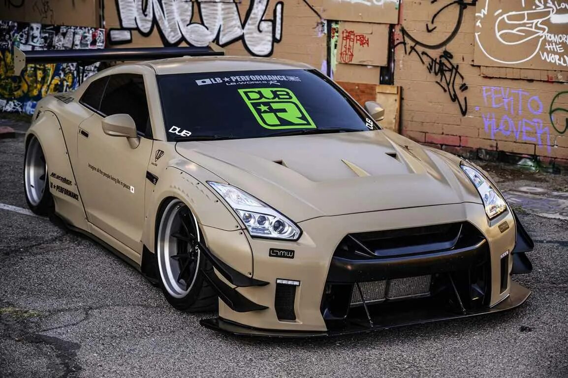 Обвес liberty walk. Nissan gtr liberty walk. nissan gtr 35 liberty walk. nissan gtr в обвесе liberty walk. ниссан гтр 35 в обвесе.
