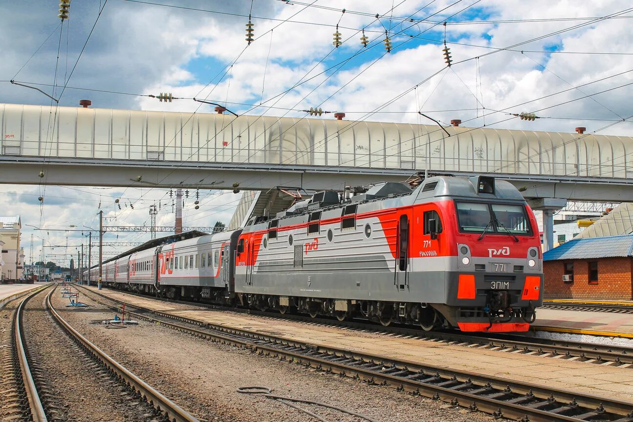 Семь поезд. Эп1м-771. Электропоезд эп1м. Эп1м-705 RAILGALLERY. Эп 1 Воронеж 1.