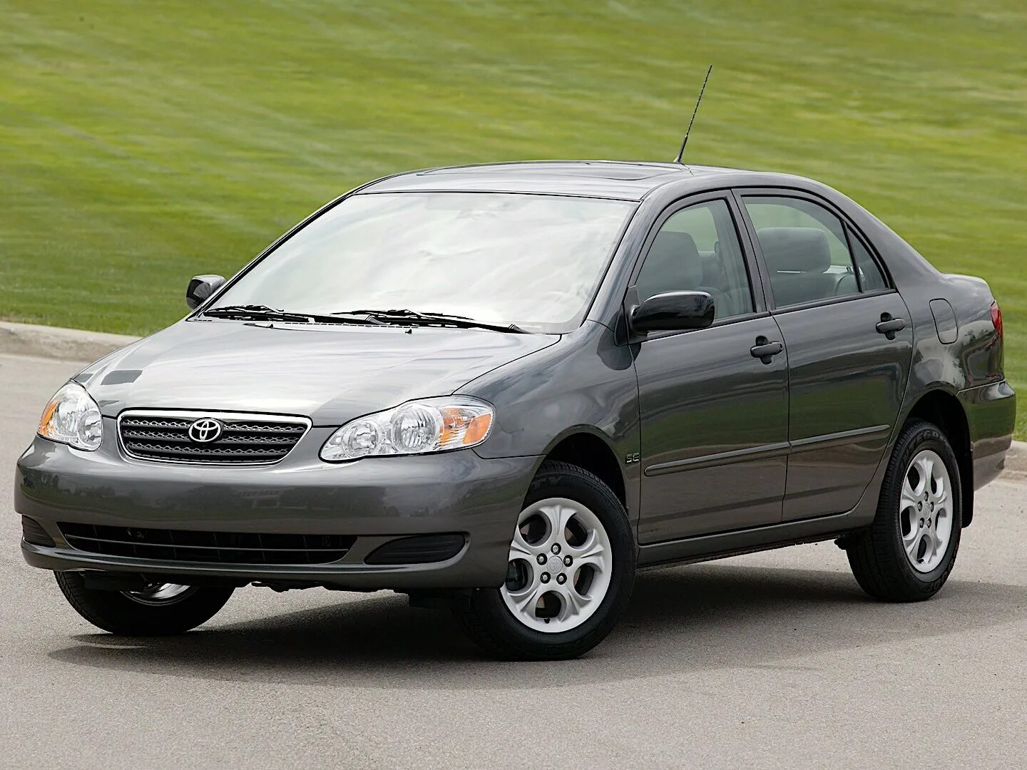Toyota corolla 2002 года. Toyota corolla e120. toyota corolla 2002 e120. toyota corolla e120 седан. тойота королла 2003 седан.