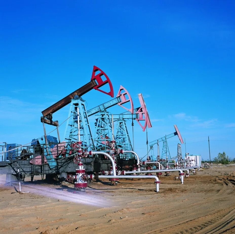 Нижневартовск нефтяные компании. Нижневартовск нефтяные компании. Приобское месторождение нефти. Месторождение самотлор нижневартовск. Самотлор нефтяное месторождение.