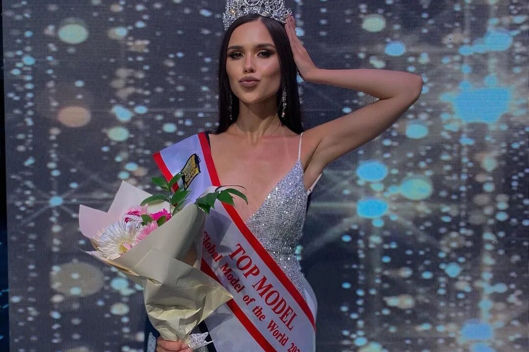 Победительница конкурса красоты 2023. Победительница конкурса красоты 2023. Победительница конкурса красоты 2023. Мисс вселенная 2023 нола габриэль. Победительница конкурса красоты 2023.