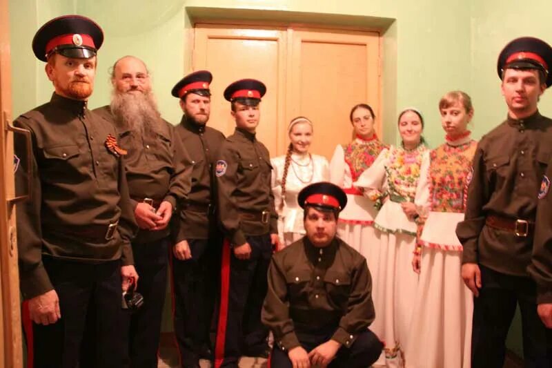 Оптинский казачий хор солисты. Любо мне, когда дон разливается ‍ московский казачий хор. Оптинский казачий хор фото. Оптинский казачий хор подорожник. Оптинский казачий хор.