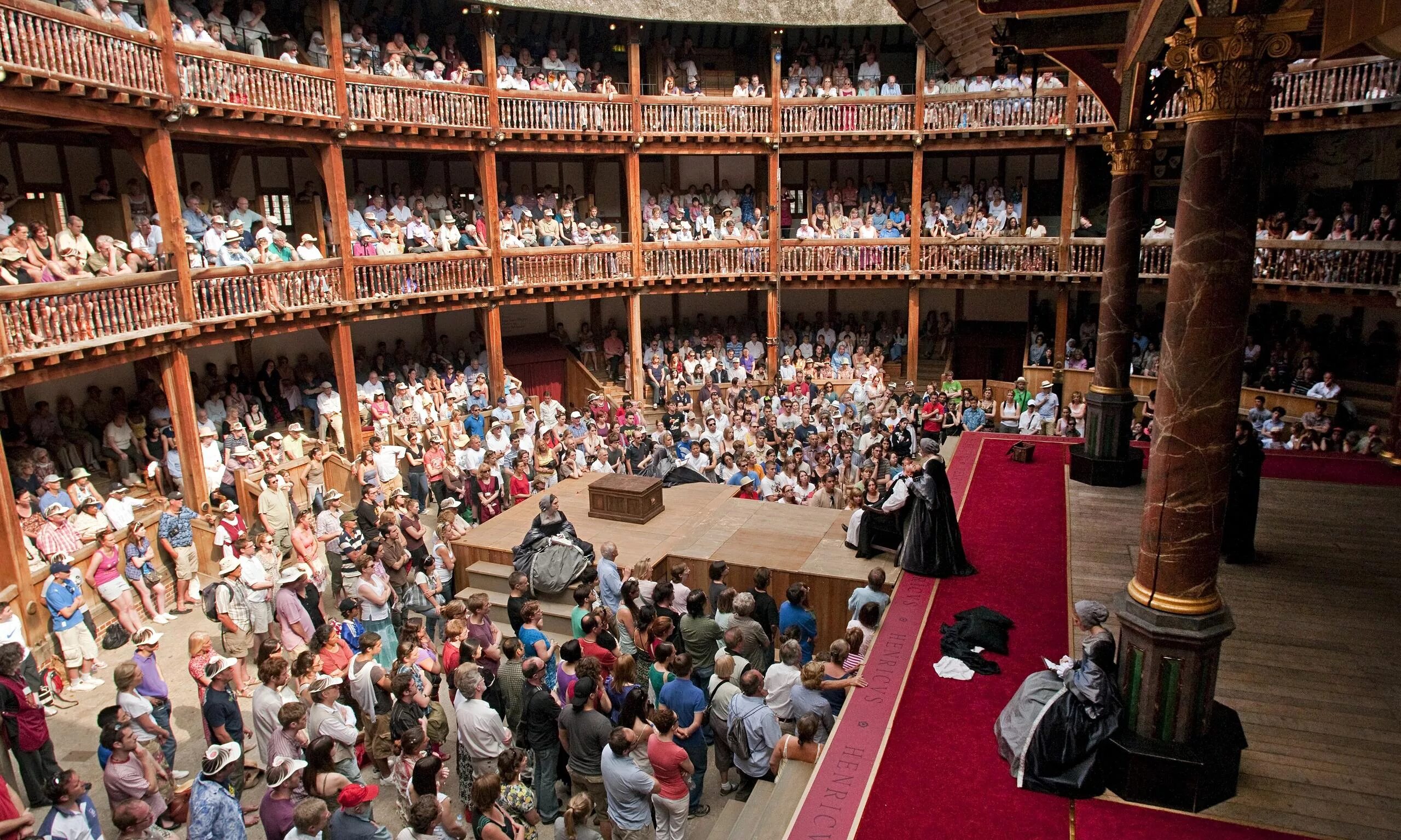 Theatre in use. Театр Глобус в эпоху Шекспира. Театр Шекспира в Англии. Шекспировский театр Глобус в Лондоне. Театр эпохи Возрождения в Англии. Шекспир..