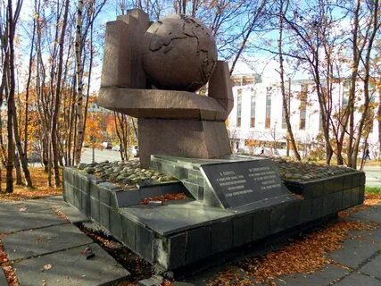 Памятник в честь