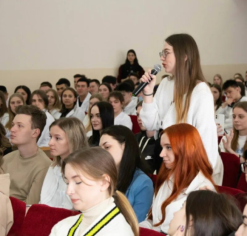 Работа хабаровск для студентов на дому. Молодёжная палата хабаровск. Степендиаты мера города хабаровск 2016 фото отчет. Тихоокеанский государственный университет хабаровск. Тогу иностранные студенты.