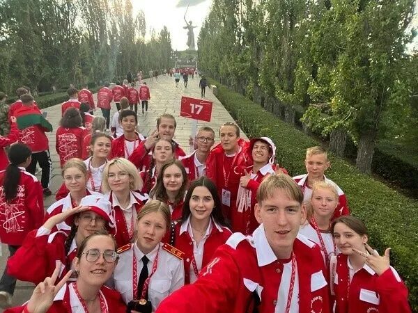 Движение первых слет хранителей. Школьники. старшеклассники фото. слет хранители истории. дневник волгоградского школьника.