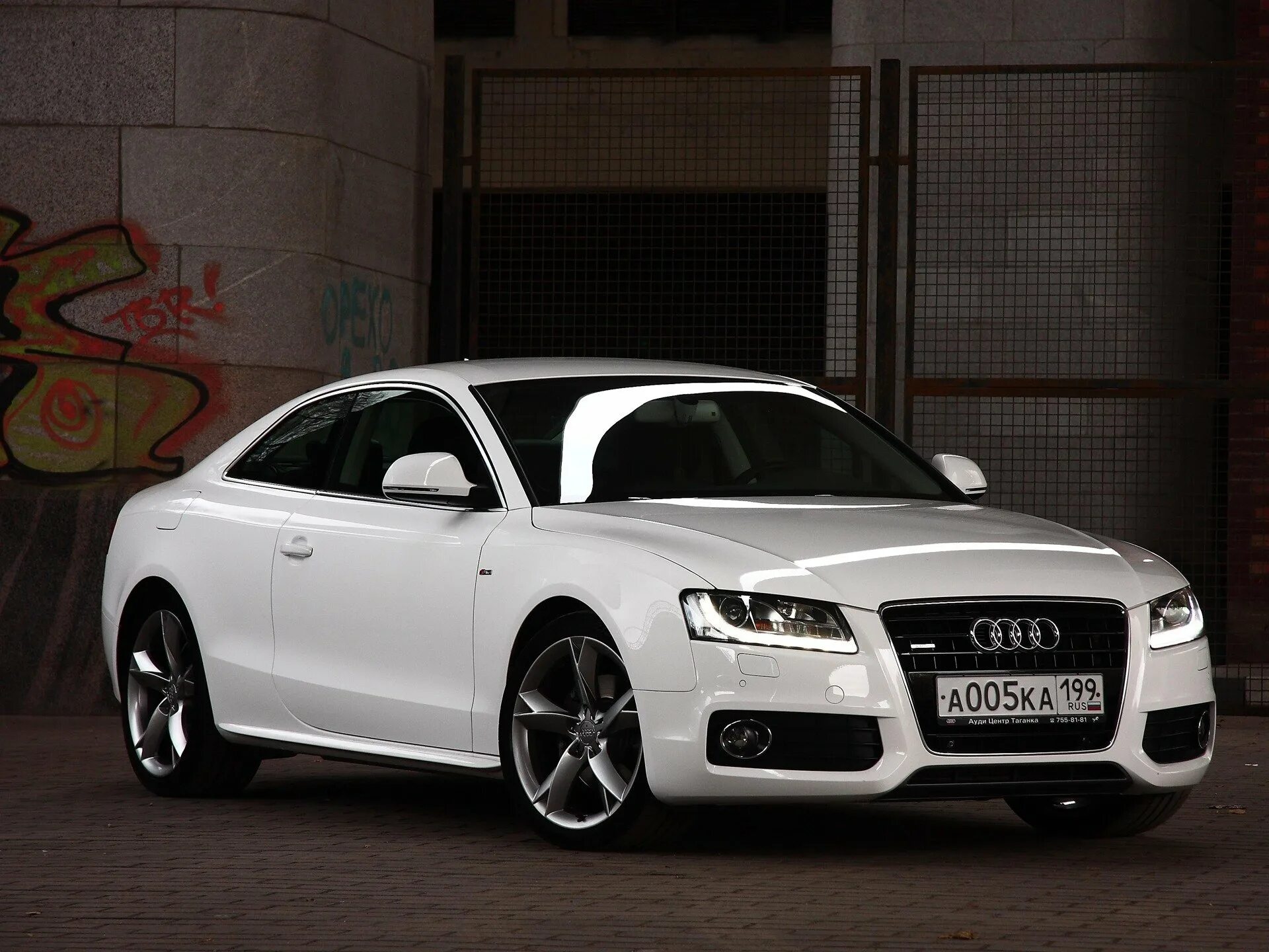 А5 отзывы владельцев. Audi a5 2008. Ауди а5 кватро. Ауди а5 белая. Audi a5 White.