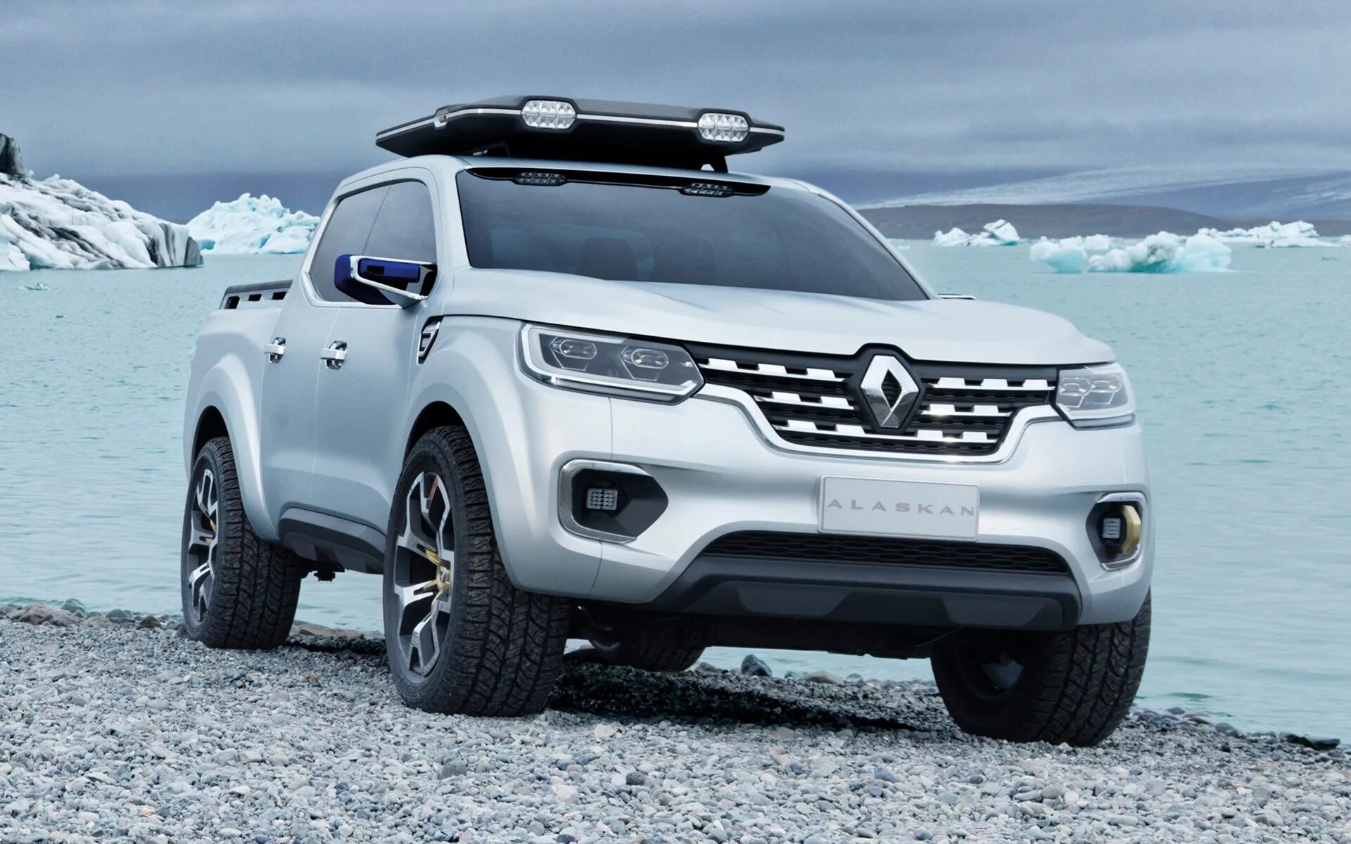 Renault большой. Renault Alaskan. Рено пикап Alaskan. Рено внедорожник 2022. Рено пикап 2021 Аласкан.