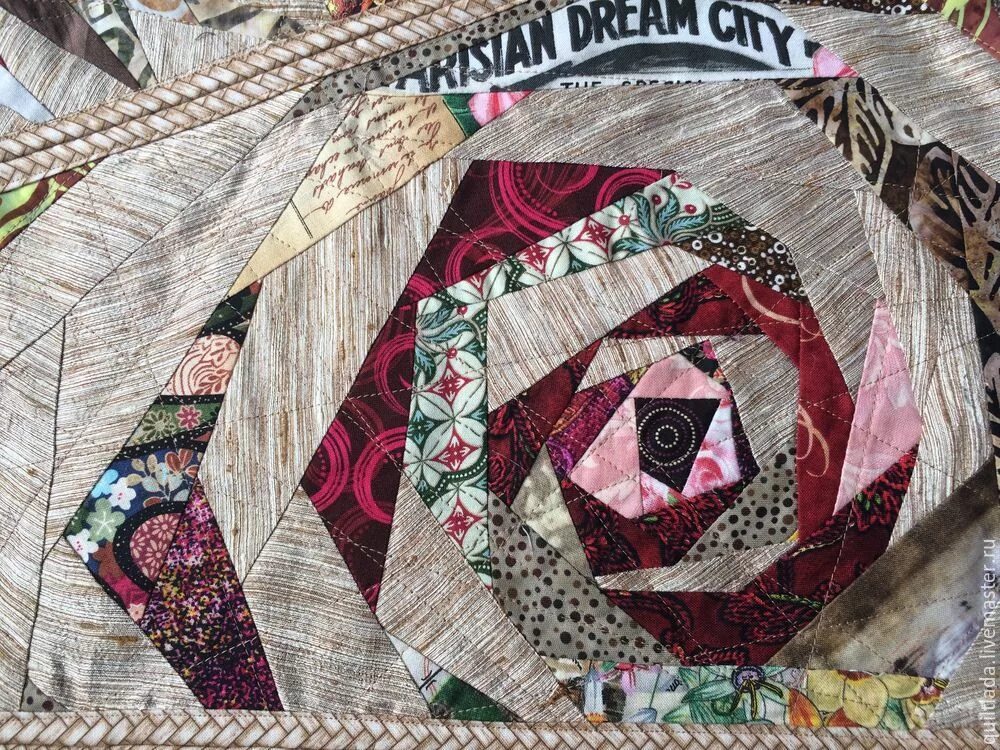 Лоскутное одеяло лады христенко. «crazy patchwork» (крэйзи-пэчворк). Пэчворк сумасшедший квилт. Пэчворк сумасшедший квилт. Лоскут5ое-шитьё-крези-квилт.