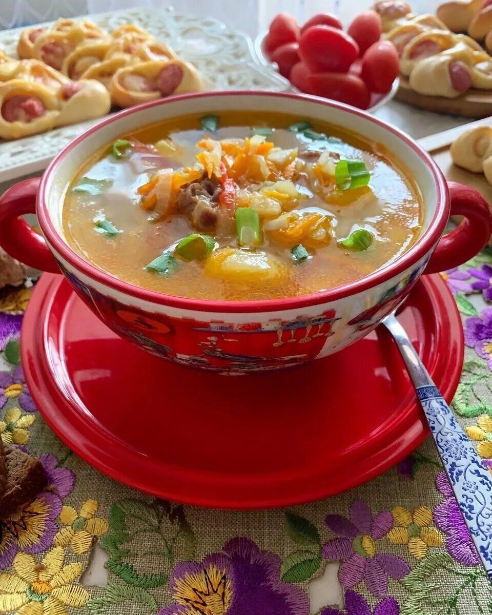 Какой вкусный суп. Щи. Суп щи. Для супа. Супы русской кухни.