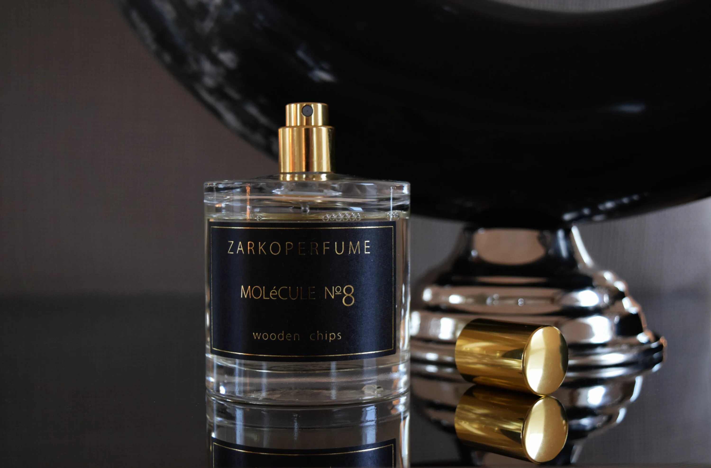 Lalique noir premier 1977. Модные духи. Нишевые шлейфовые духи. Парфюм со шлейфом для женщин. Парфюм мансера уд орхид.