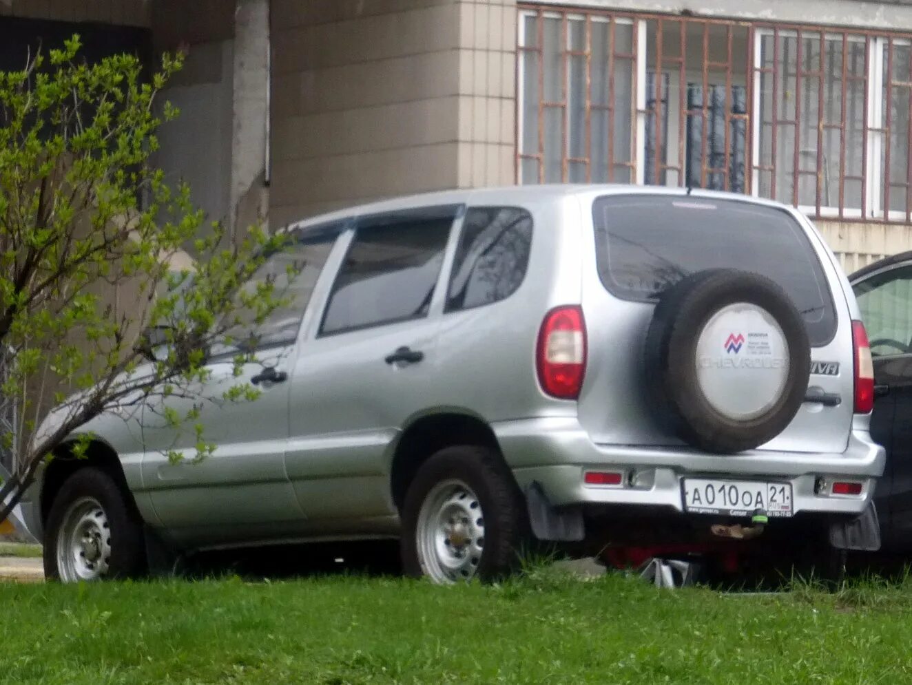 2123 цвета. Нива Шевроле 21. Chevrolet Niva 2123 винил. Шевроле Нива с номерами 979. Нива Шевроле код машины.