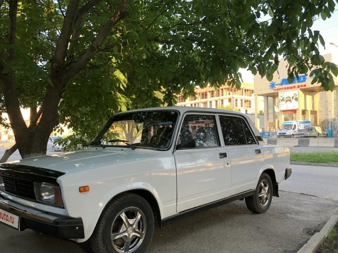 Ваз 2105 в эстонии. Прошивка жигулей 2105. Диски на ваз 2105. Лада 2105. 2105 ростов.