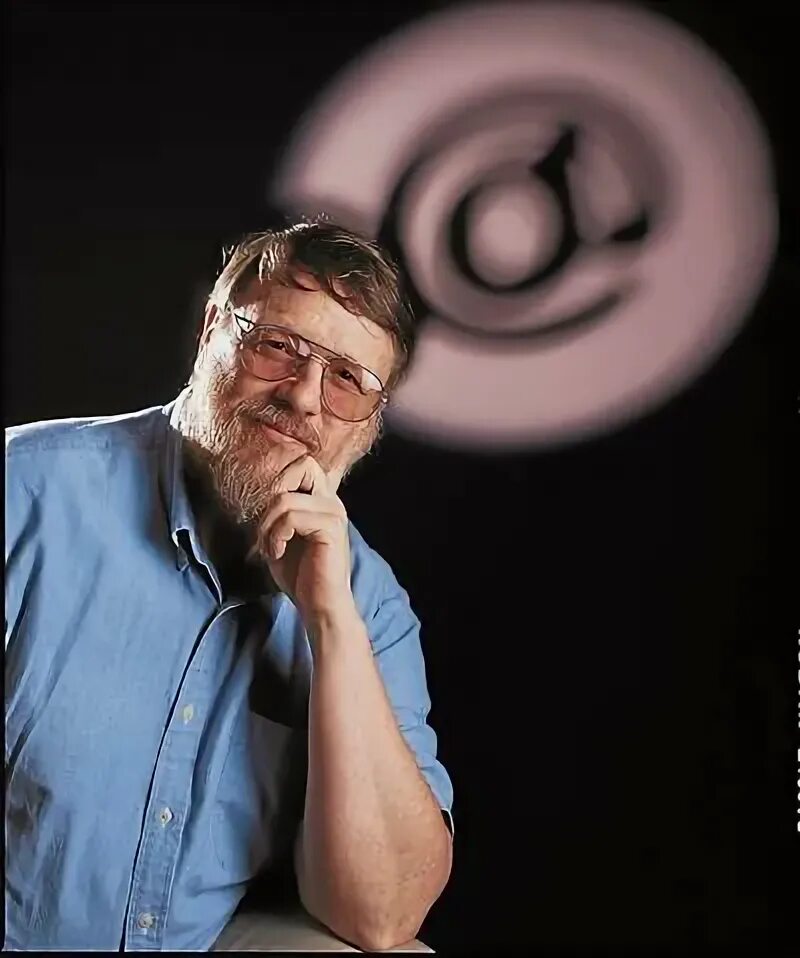 Создатель электронную почту. Рэй томлинсон. рэй томлинсон (ray tomlinson). рэй томлинсон американский инженер. рэй томлинсон создатель электронной почты.
