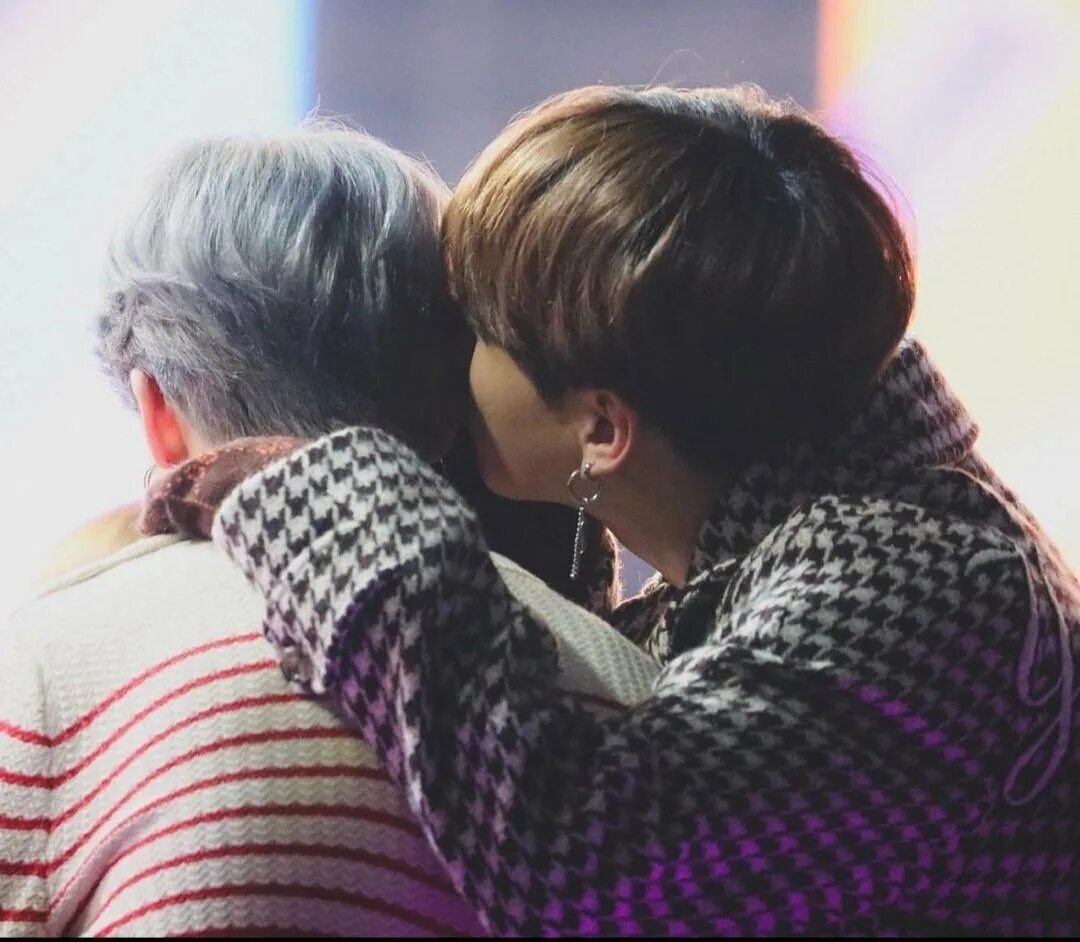 Vmin bts поцелуй. Вигуки бтс эстетика. Бтс парочки. Юмины бтс. Vkook.